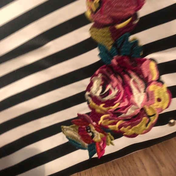 Betsey Johnson Back Pack - Picture 4 of 8